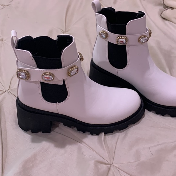 Women boots - Picture 2 of 7